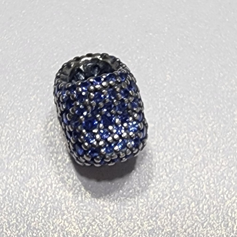 Pandora Bold Pavé Star Charm - Picture 5 of 8
